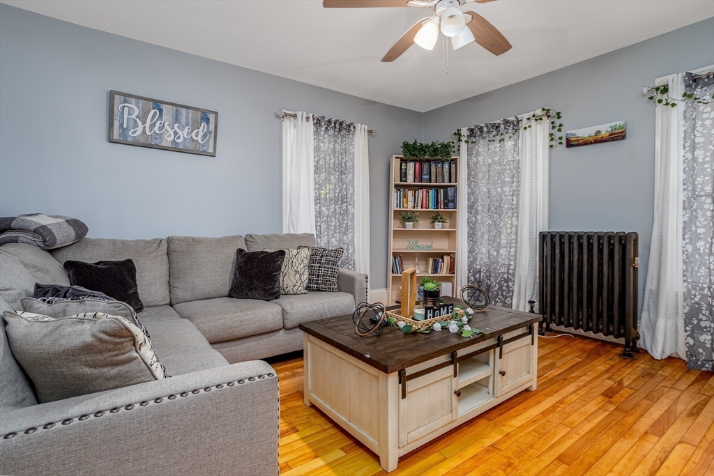 87 Eaton St