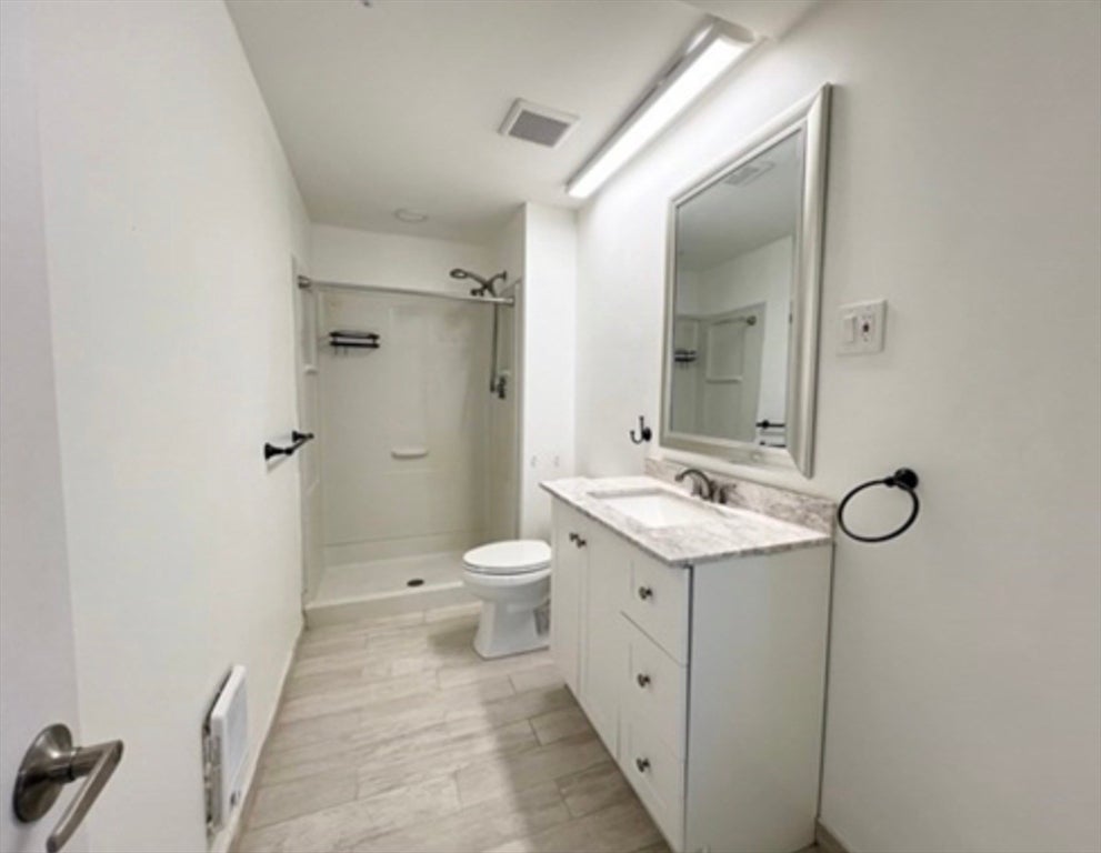 382 Ocean Ave #407, Revere, MA Photo #6