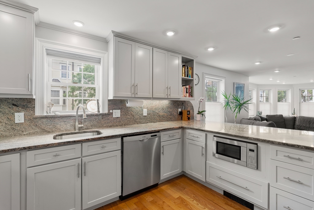235 Bunker Hill St 235