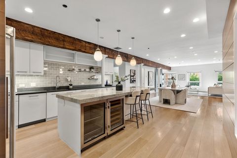 1154 Washington 3/1A Boston MA 02118
