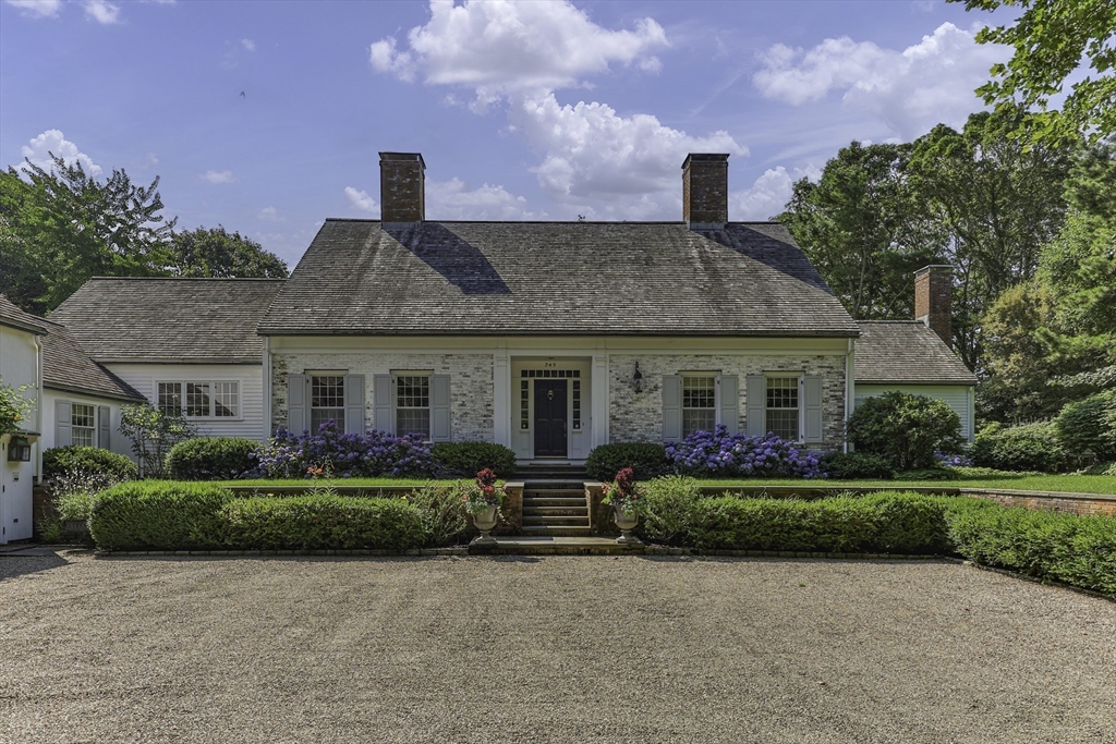 245 North Bay Road
