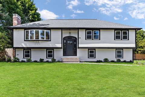 19 Cushing Rd Westwood MA 02090