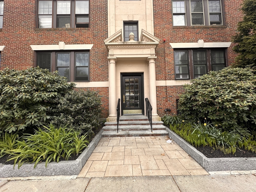 1982 Commonwealth Ave #4, Boston, MA Photo #1