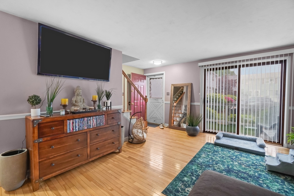 120 Lewin St 1