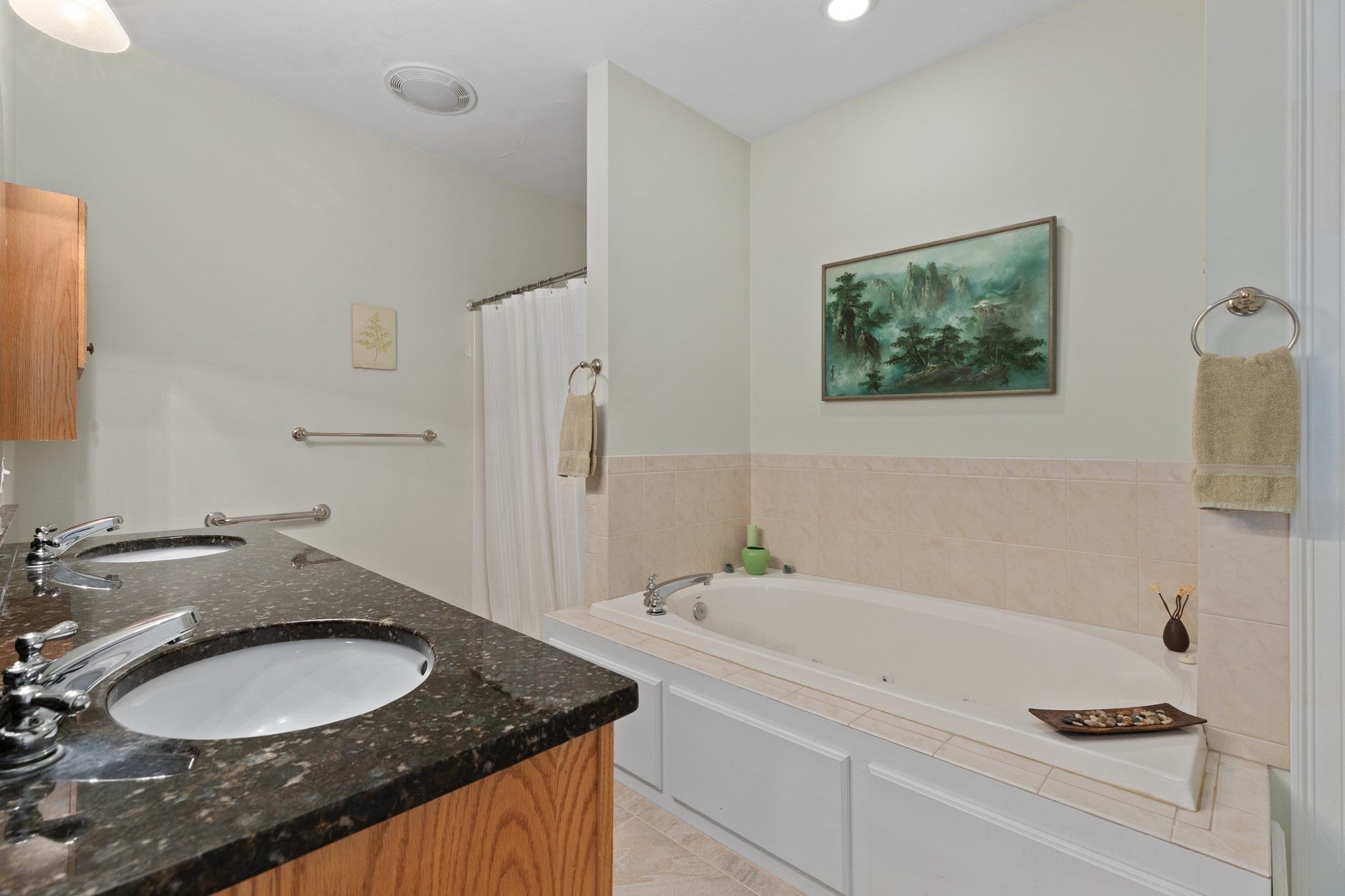 1 Pine Ridge Dr #2, Medway, MA, 1 Pine Ridge Dr #2, Medway, MA Photo #17