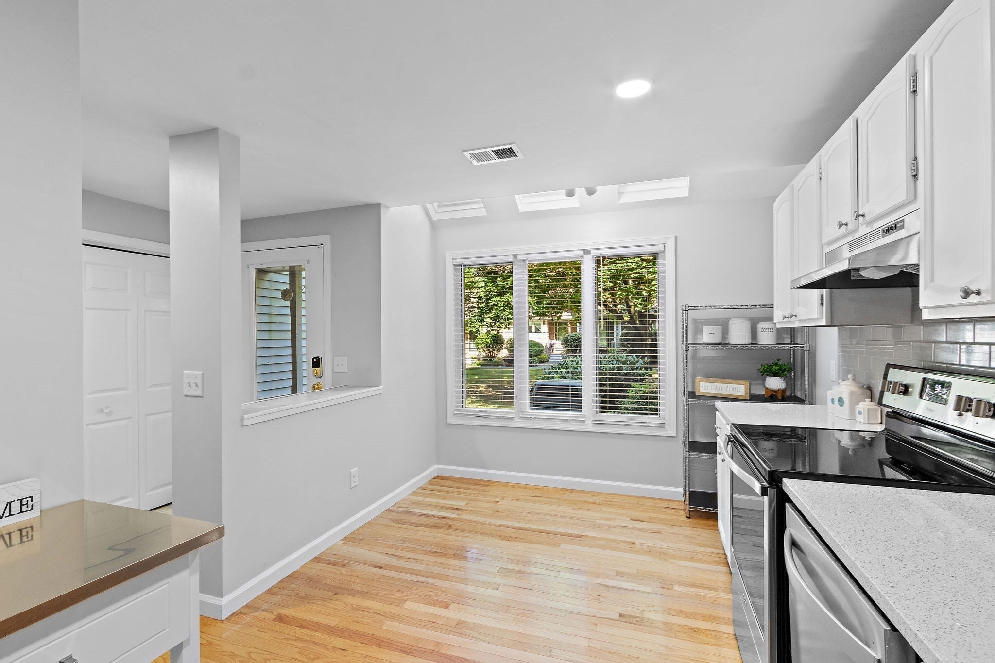 608 Maple Brook Rd #608, Bellingham, MA, 608 Maple Brook Rd #608, Bellingham, MA Photo #3
