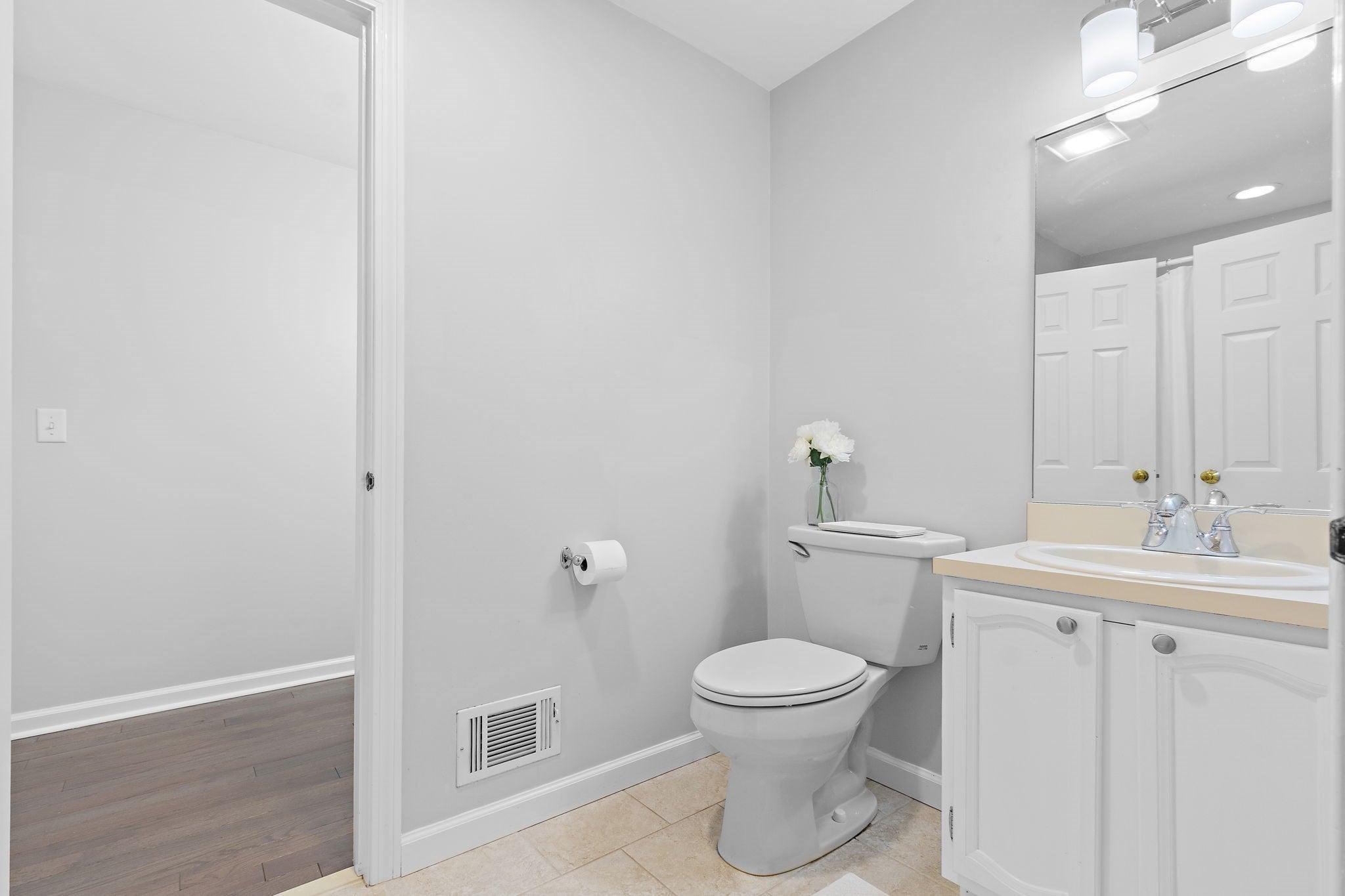 608 Maple Brook Rd #608, Bellingham, MA, 608 Maple Brook Rd #608, Bellingham, MA Photo #23