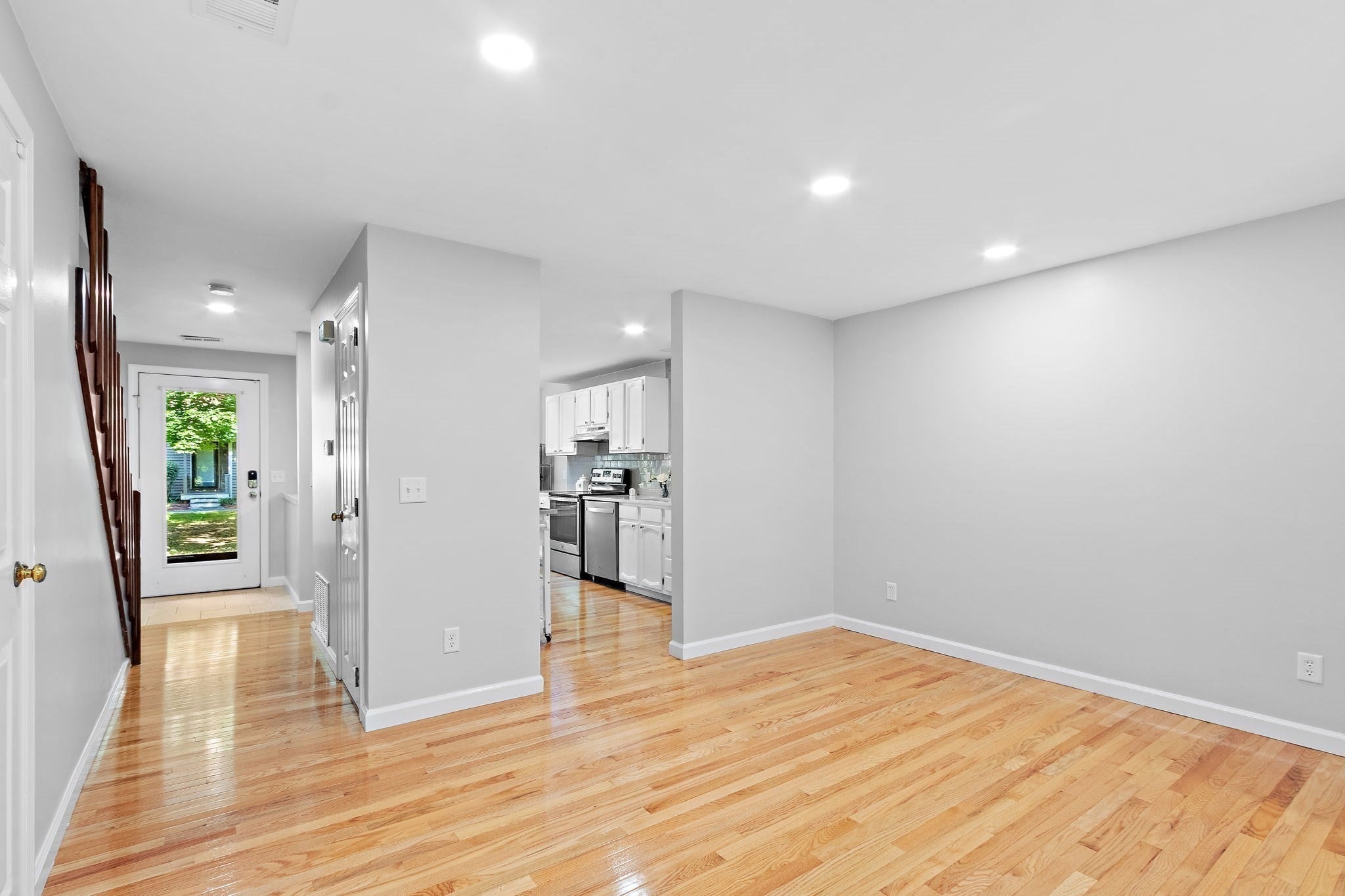 608 Maple Brook Rd #608, Bellingham, MA, 608 Maple Brook Rd #608, Bellingham, MA Photo #9