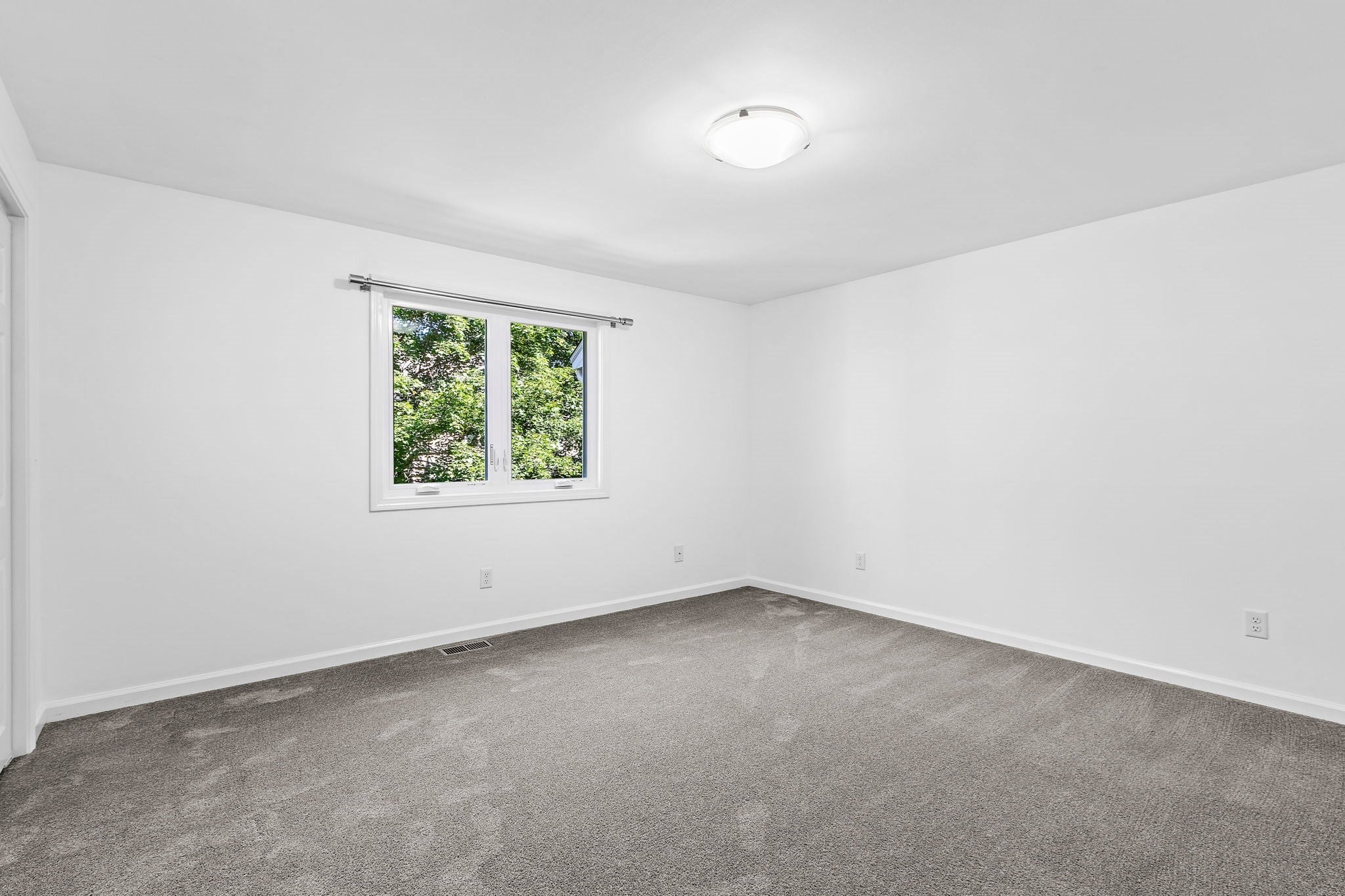 608 Maple Brook Rd #608, Bellingham, MA, 608 Maple Brook Rd #608, Bellingham, MA Photo #26