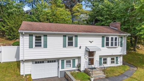 21 Cannon View Cir Lynn MA 01904
