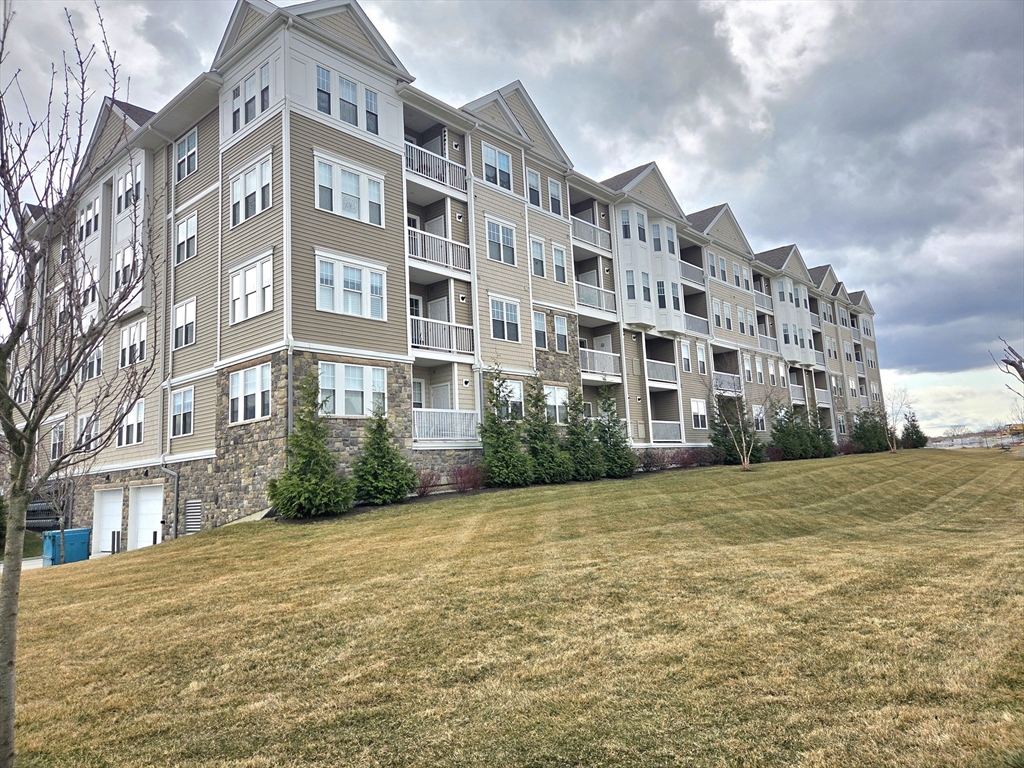 12308 Peters Farm Way #308, Westborough, MA Photo #32