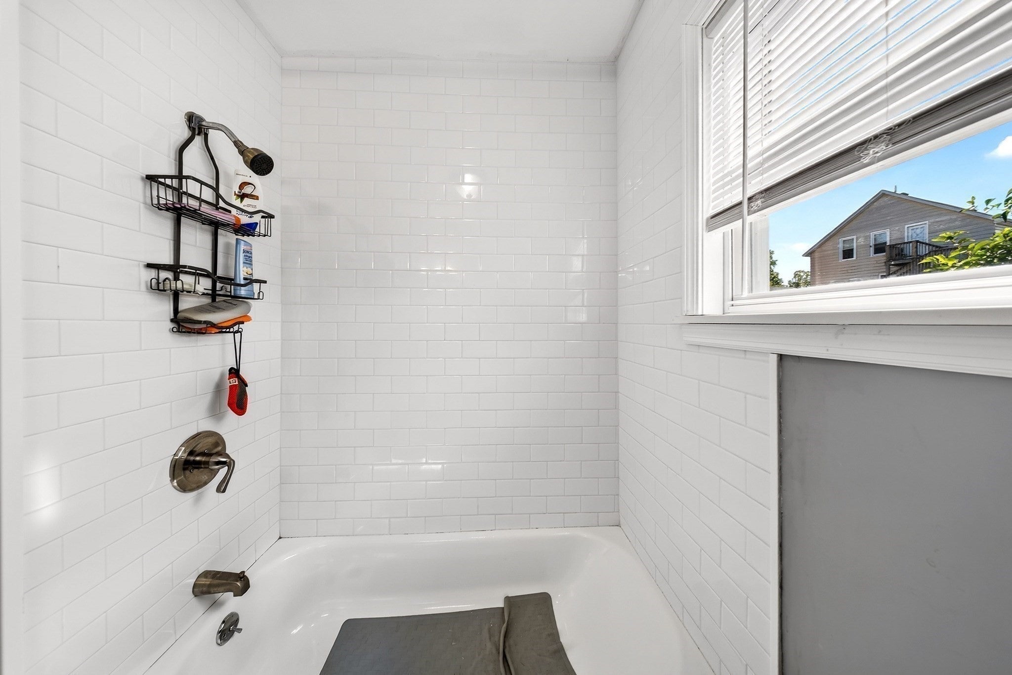 222 Albion St, Fall River, MA, 222 Albion St, Fall River, MA Photo #16