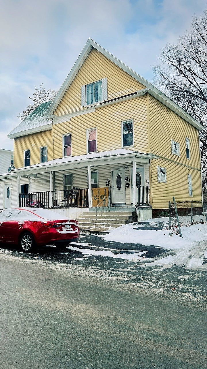 Photo 1 of 27 — 72-74 Mason St, Worcester, MA 01610