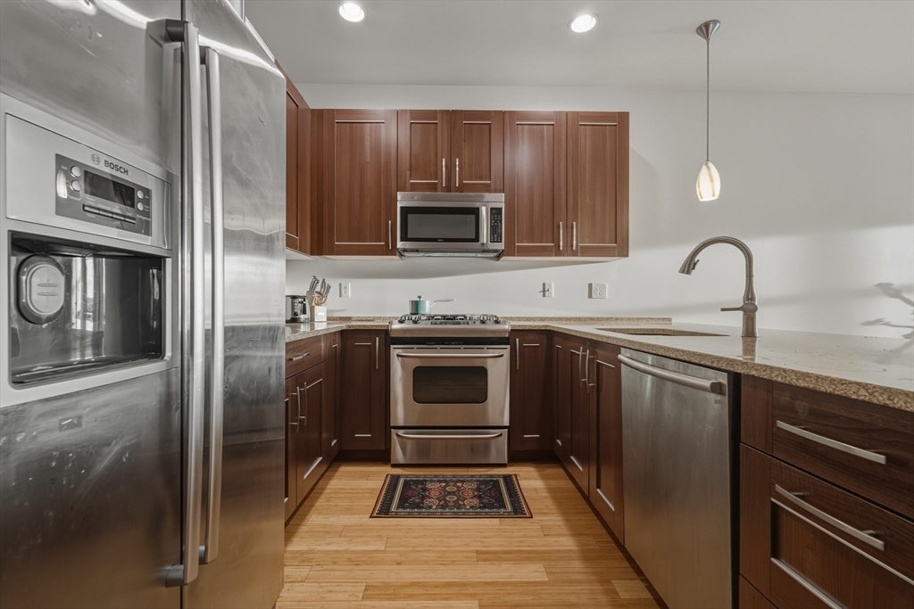 150 Dorchester Ave 607