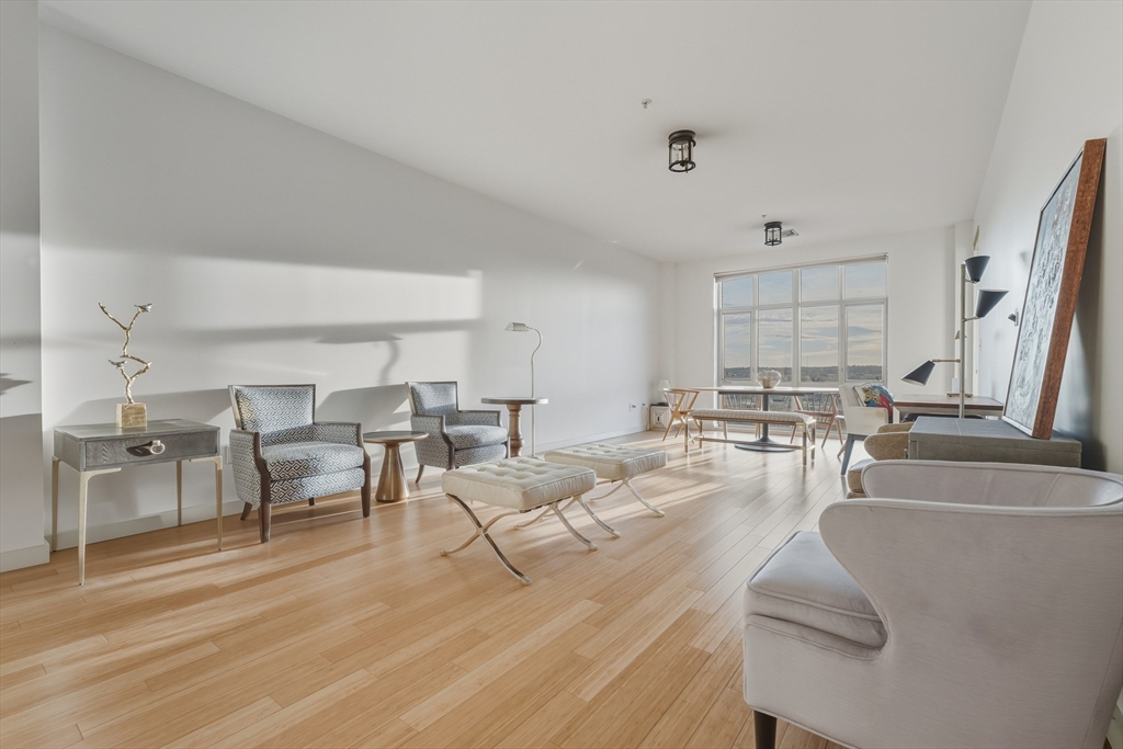 150 Dorchester Ave 607