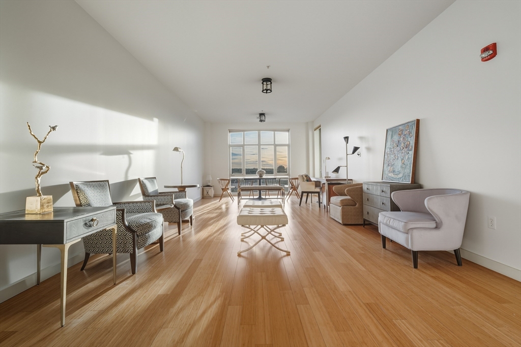 150 Dorchester Ave 607