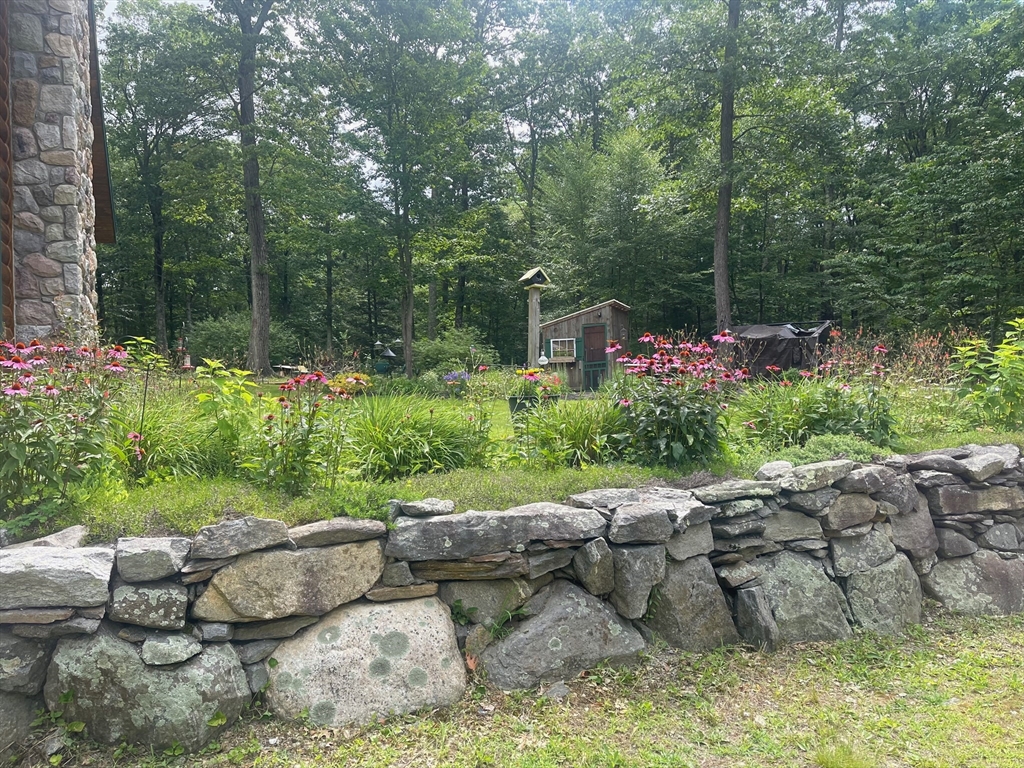 149 Nichewaug Rd