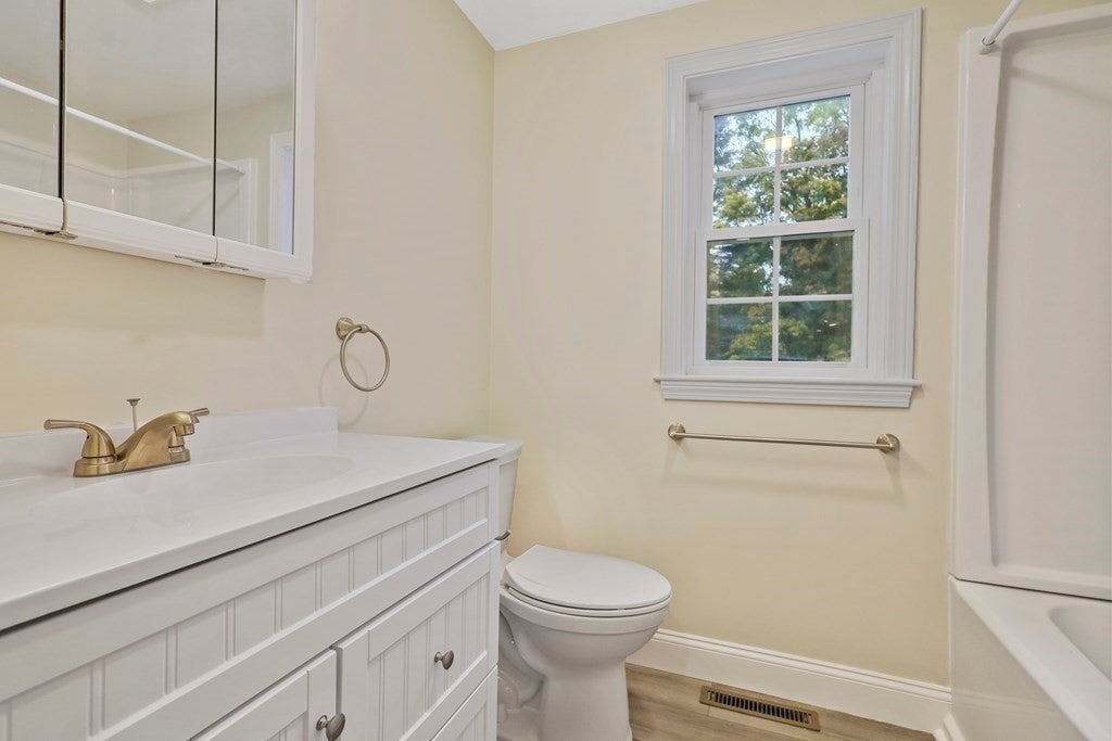 6 Dale St #6, Franklin, MA, 6 Dale St #6, Franklin, MA Photo #15