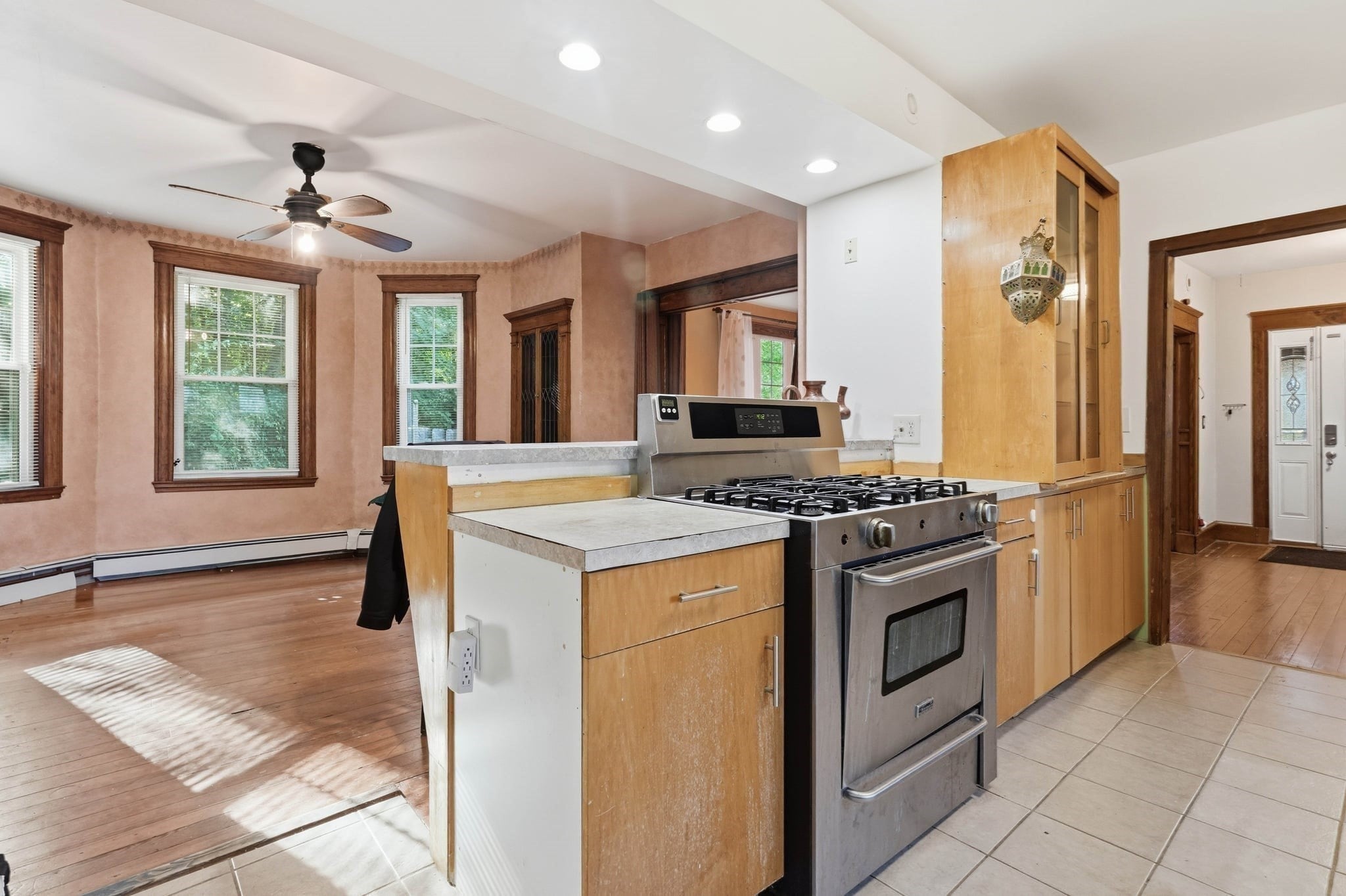 145 Winter St, Saugus, MA, 145 Winter St, Saugus, MA Photo #15