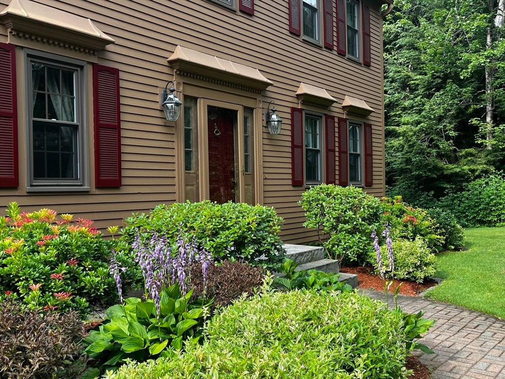 22 Oak Cir