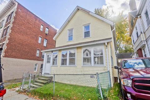 Photo of 956 Dwight St, Holyoke, MA 01040 (MLS # 73450431)