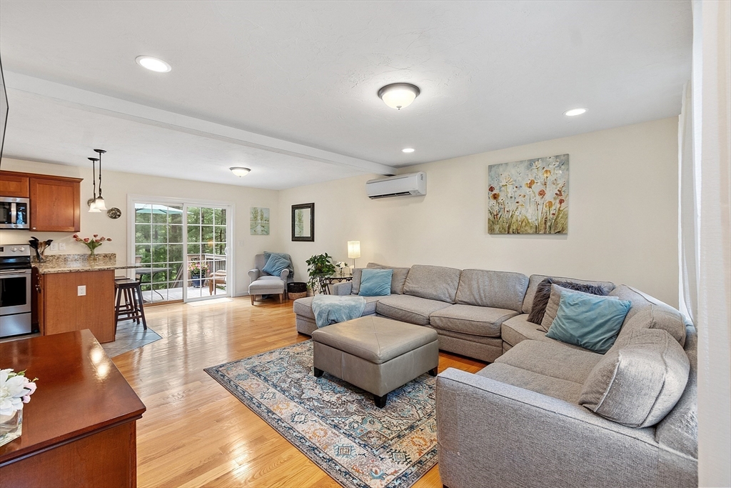 32 Town Farm Rd