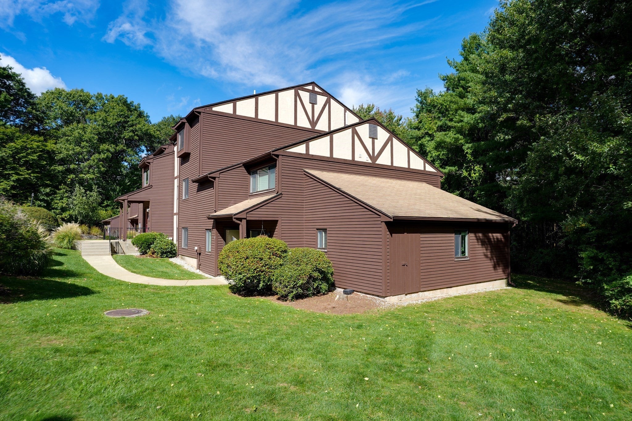 Photo of 64 Highwood Dr, Franklin, MA