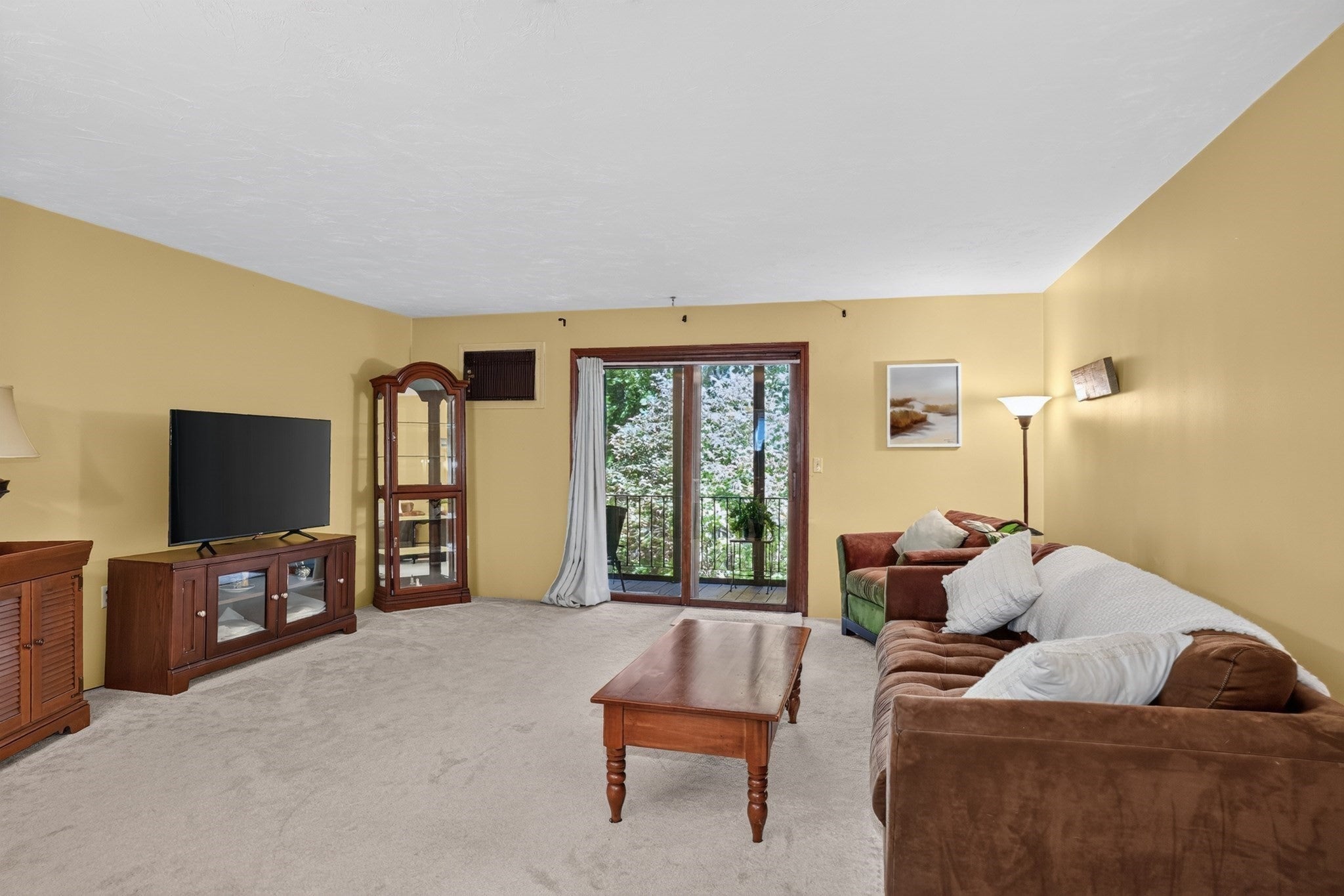 64 Highwood Dr 64