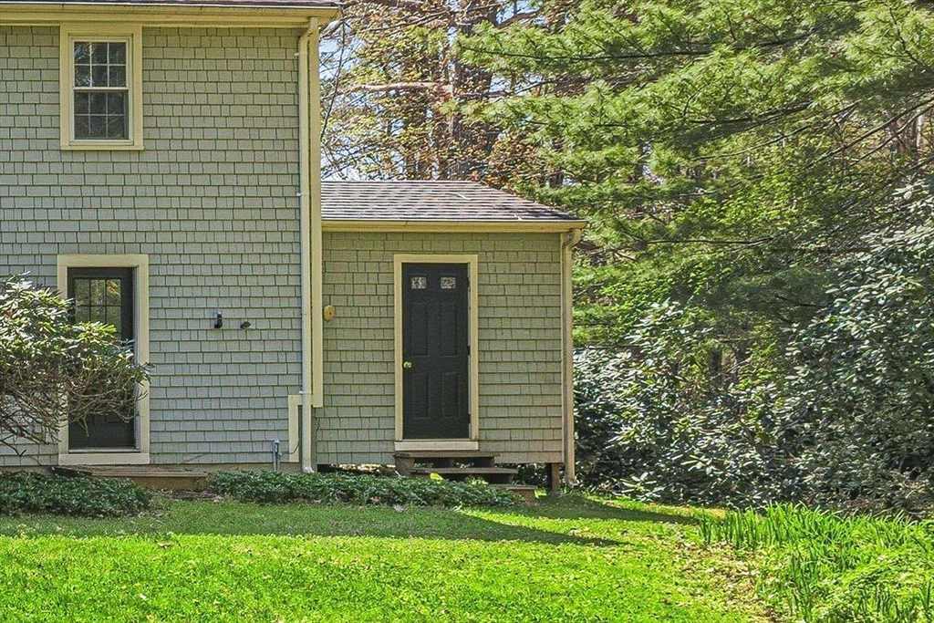 15 May Elm Ln, Norwell, MA Photo #35