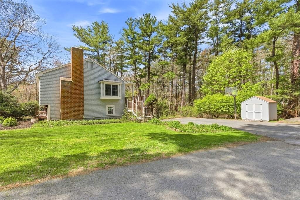 15 May Elm Ln, Norwell, MA Photo #32