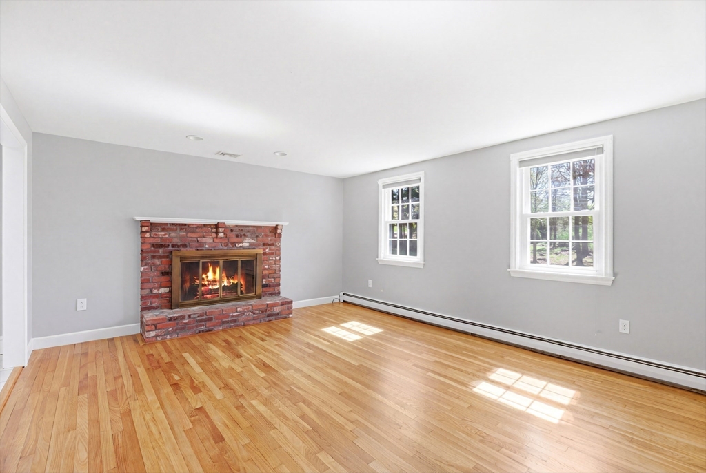 15 May Elm Ln, Norwell, MA Photo #14