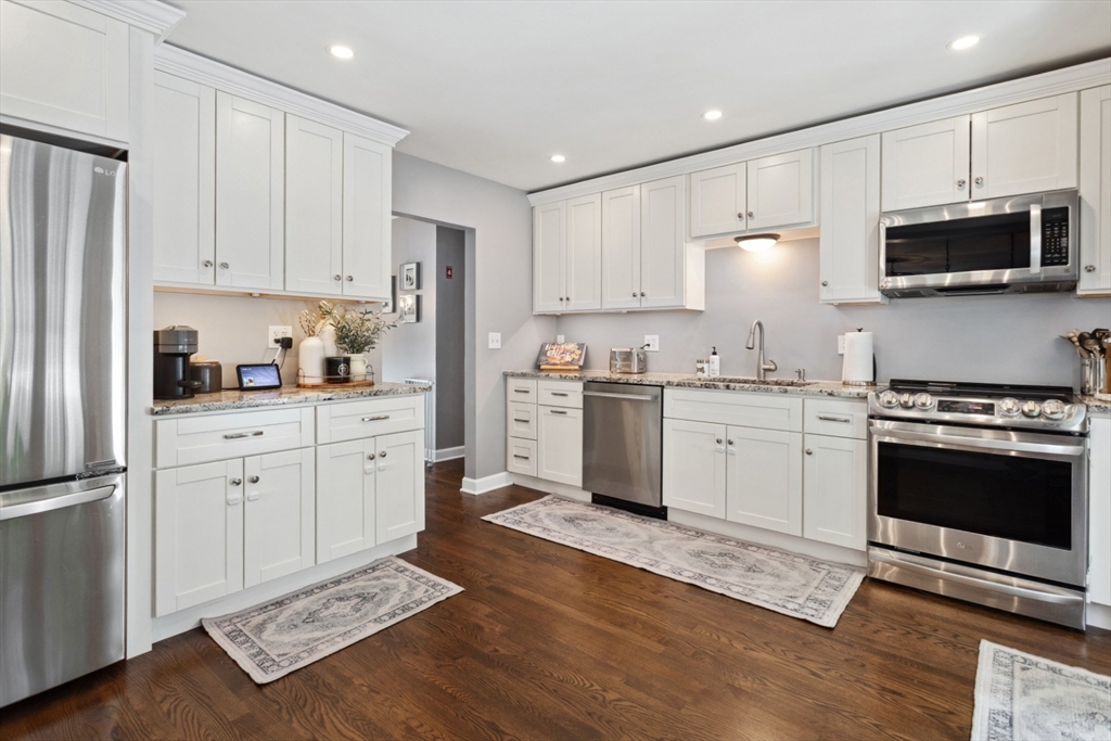 48 W Park Dr