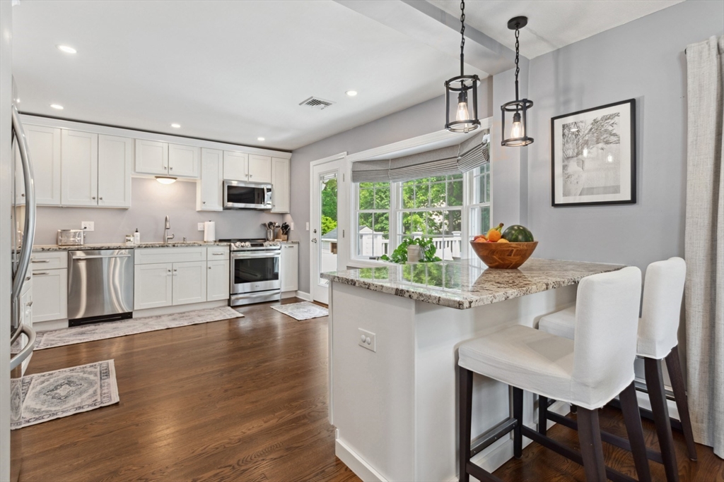 48 W Park Dr