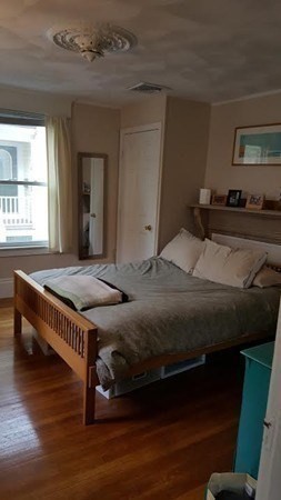 Cambridge, Massachusetts 02139, United States, 4 Bedrooms Bedrooms, ,3 BathroomsBathrooms,Residential,Active,158692