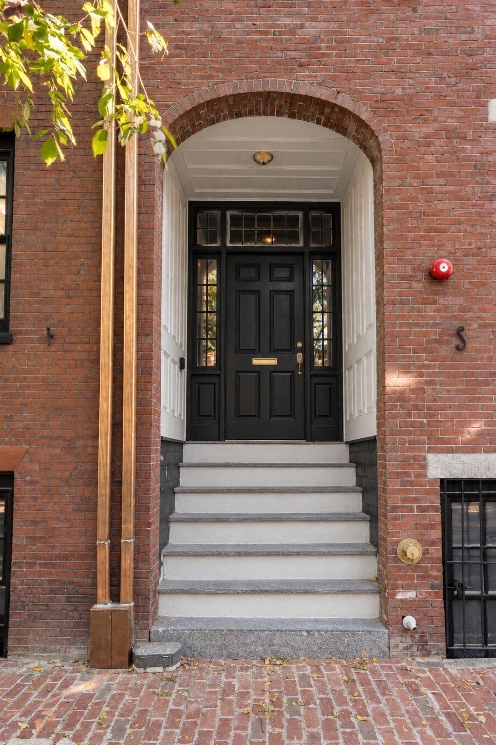 48-49 Fayette St