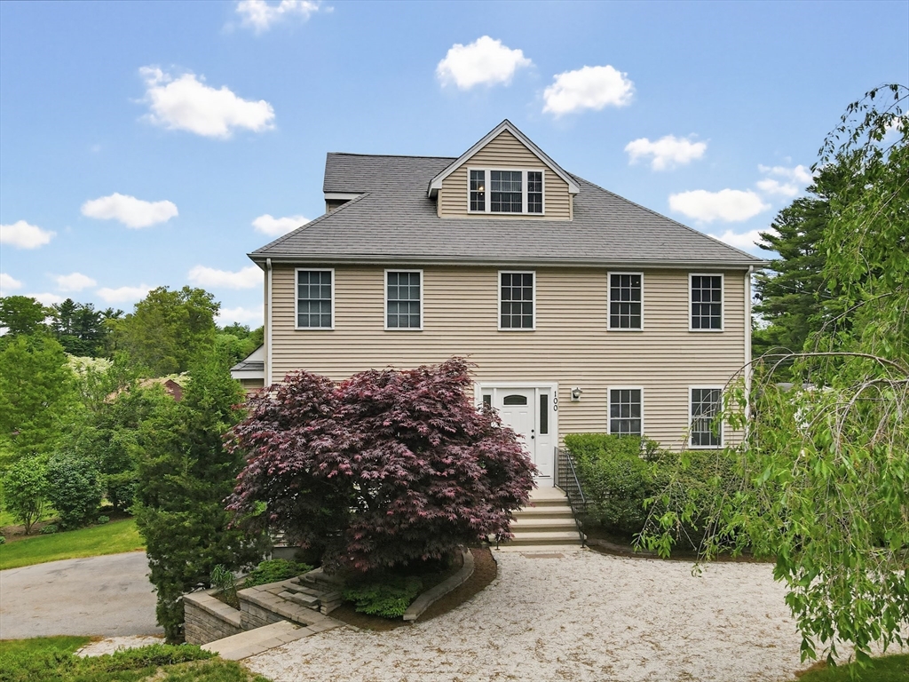 100 Lakeview Ave