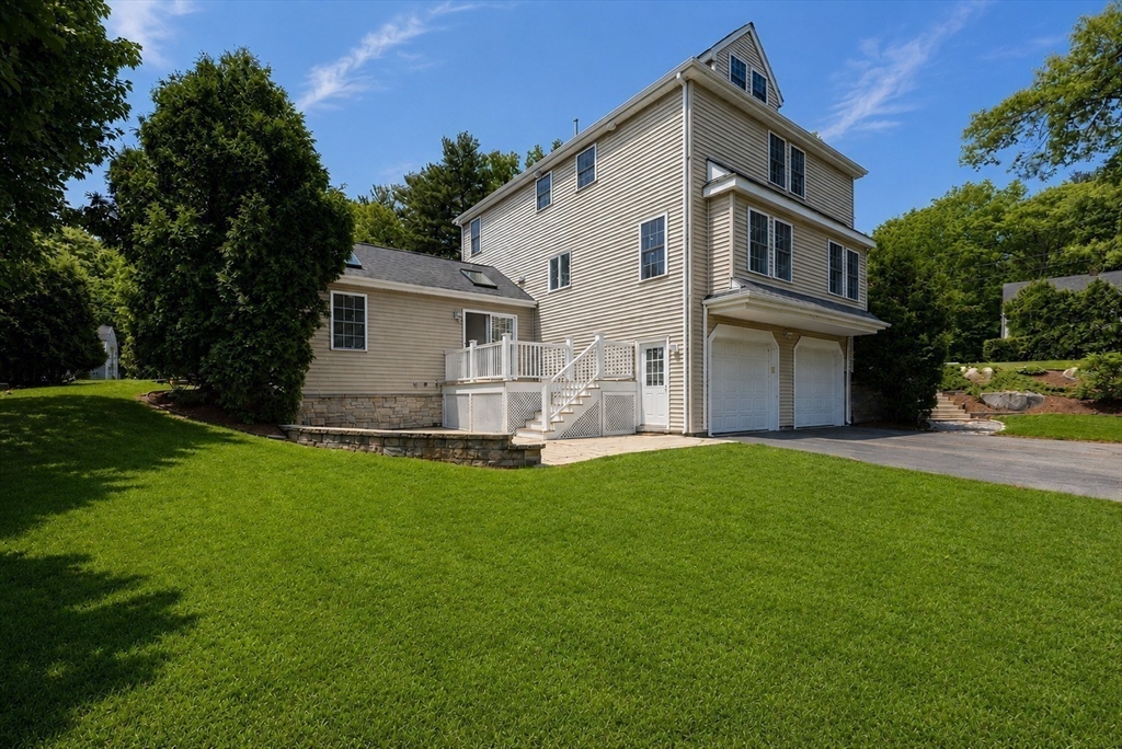 100 Lakeview Ave