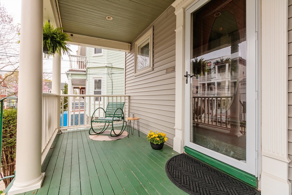 19 Willoughby Street