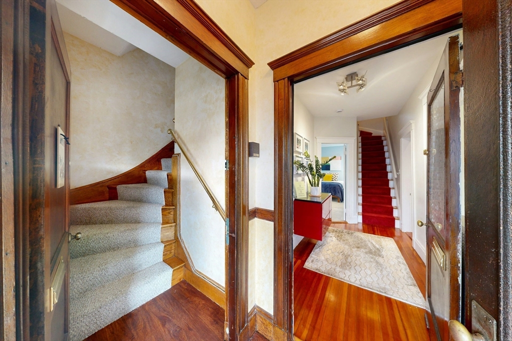 19 Willoughby Street