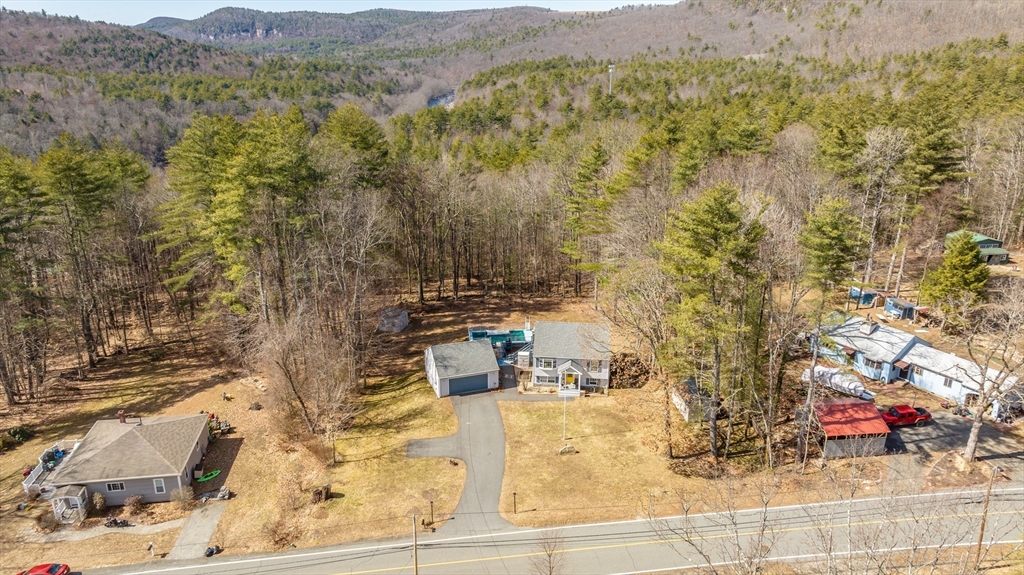 54 Mountain Rd