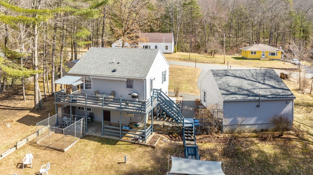 54 Mountain Rd