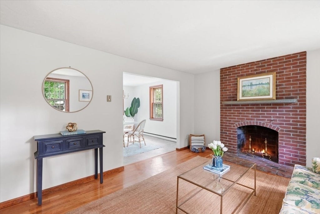 200 Cushing St