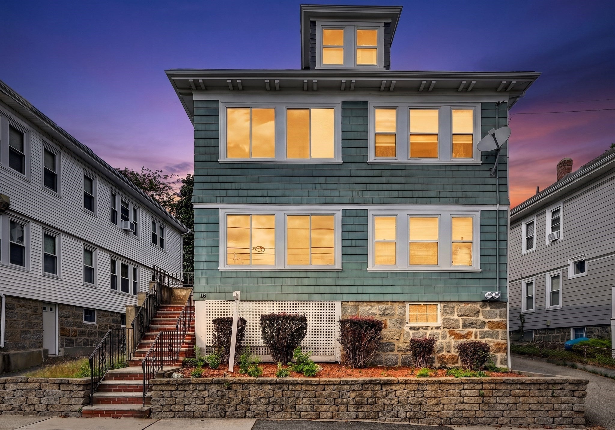 Photo of 18 Franconia St, Boston, MA
