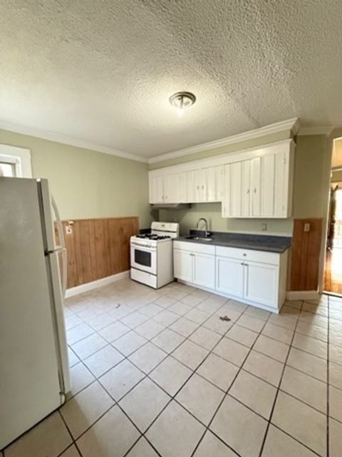 4412 Washington 2 Boston MA 02131