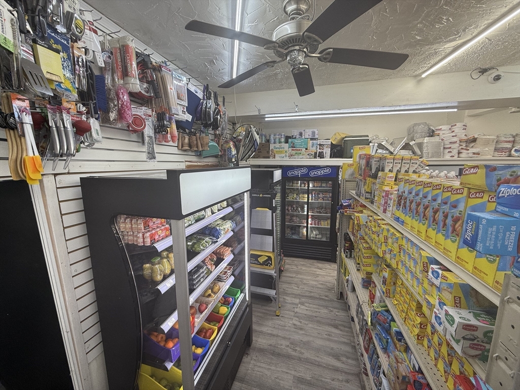 186 Heath St