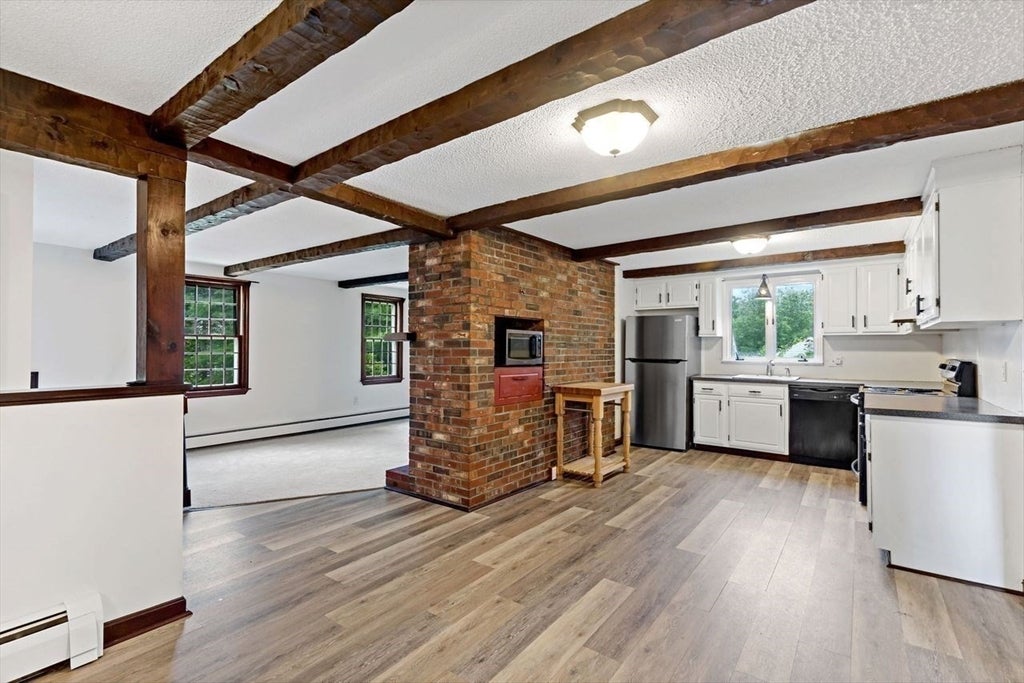 17 West Pond Road