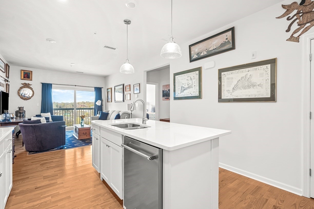 2 Stratton Dr 307