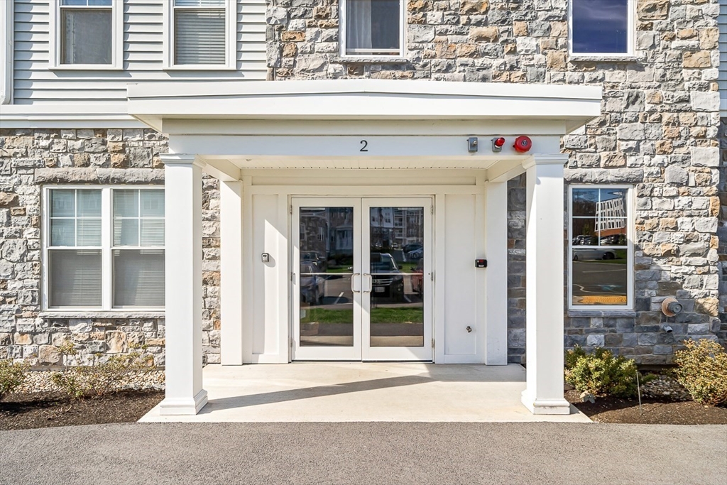 2 Stratton Dr 307