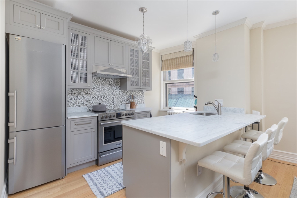 21 Beacon Street 7E