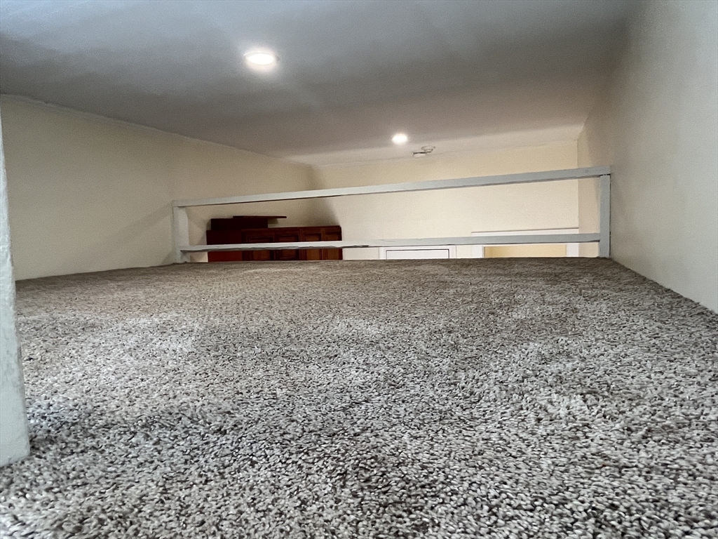 507 Beacon 11
